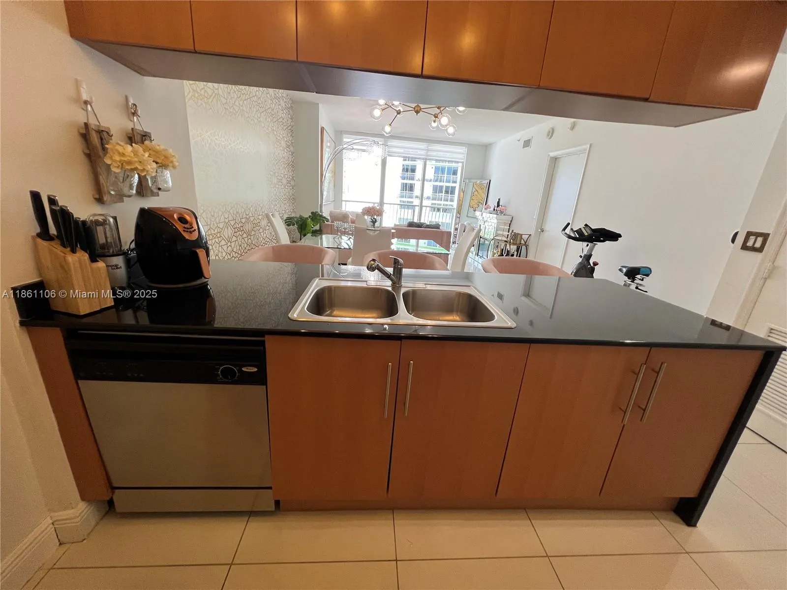 1750 N Bayshore, #1411