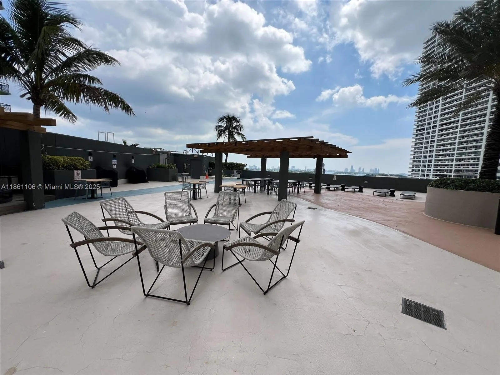 1750 N Bayshore, #1411