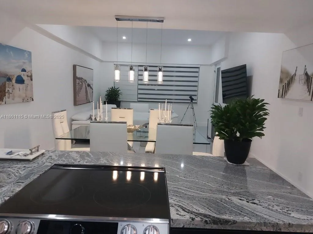 3180 S Ocean Dr, #1721