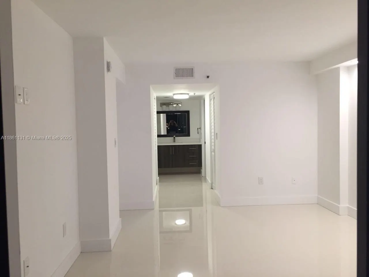 210 174th St, #1003