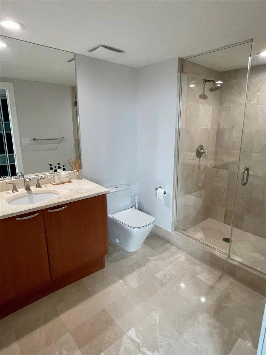 3301 NE 183rd St, #2509