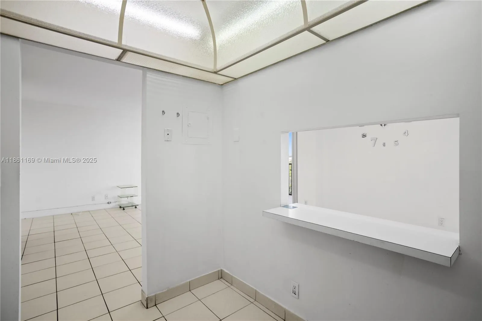 20335 W Country Club Dr, #901