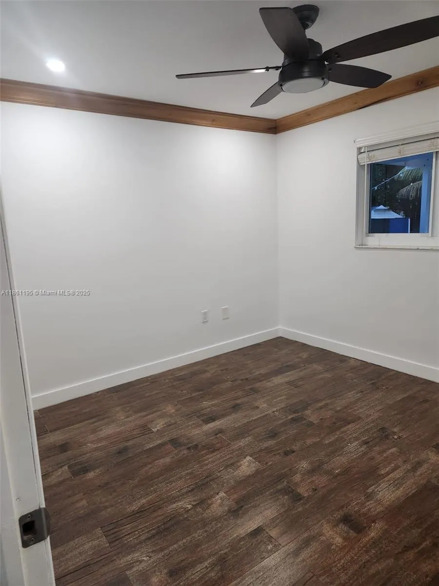 290 NW 92nd Ave