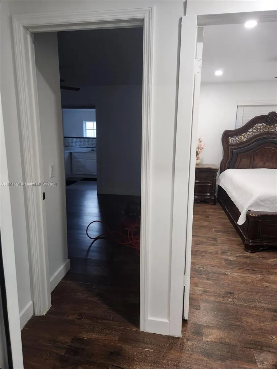 290 NW 92nd Ave