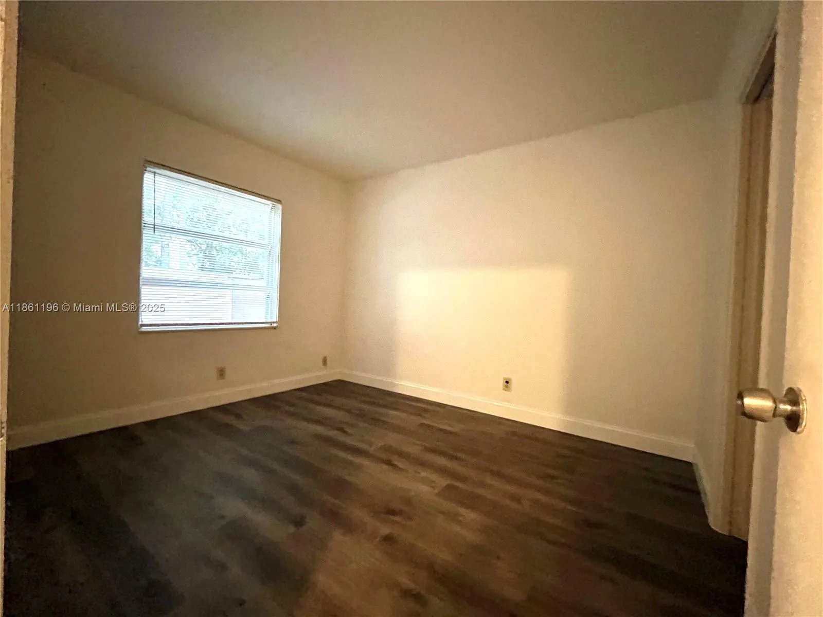 618 NE 8th Ave, #2