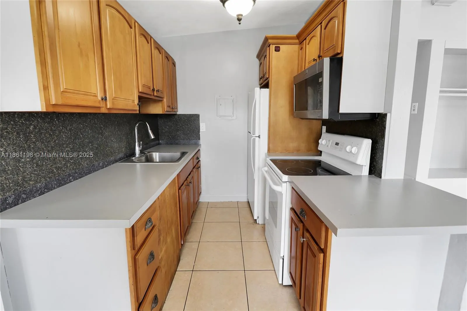 272 NW 30th Ter