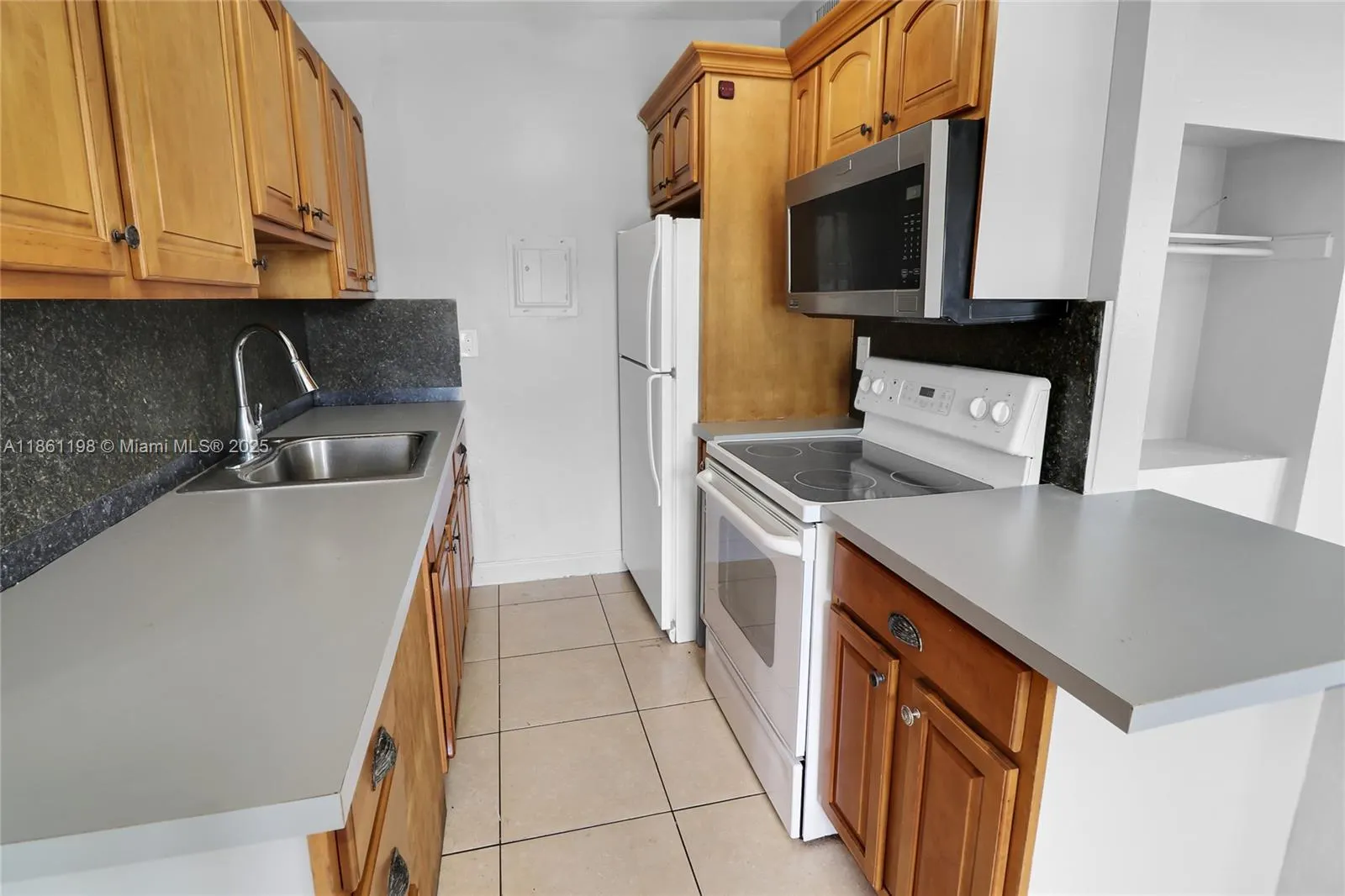 272 NW 30th Ter