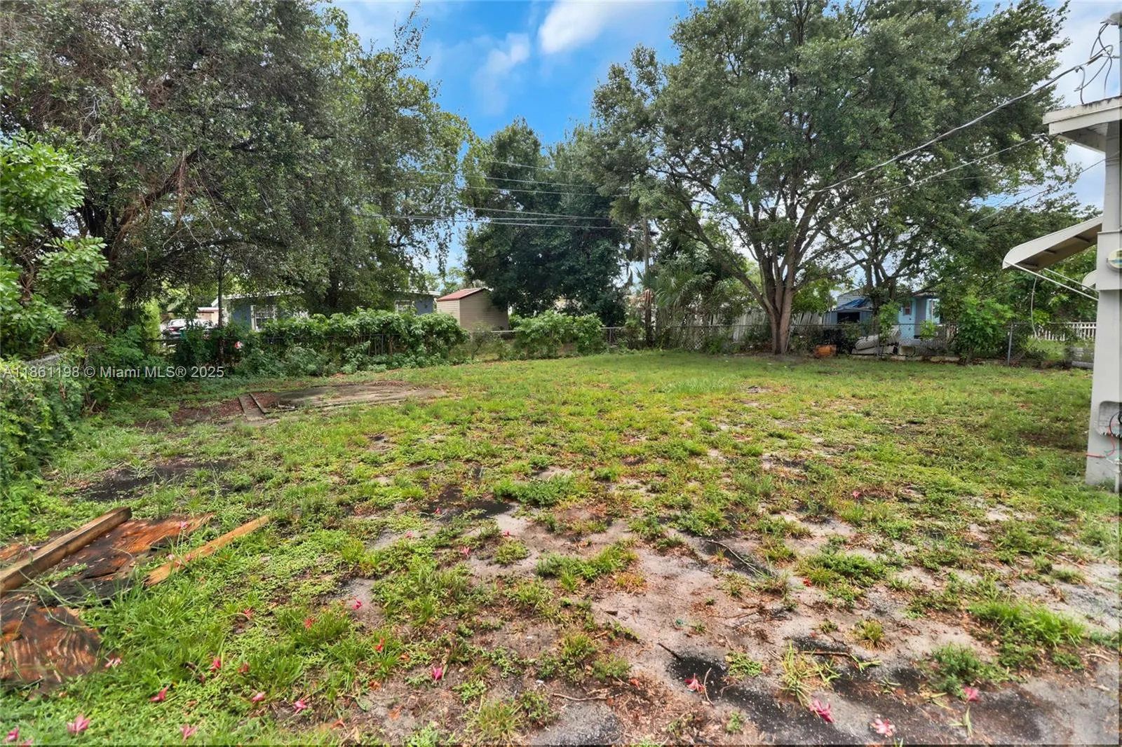 272 NW 30th Ter