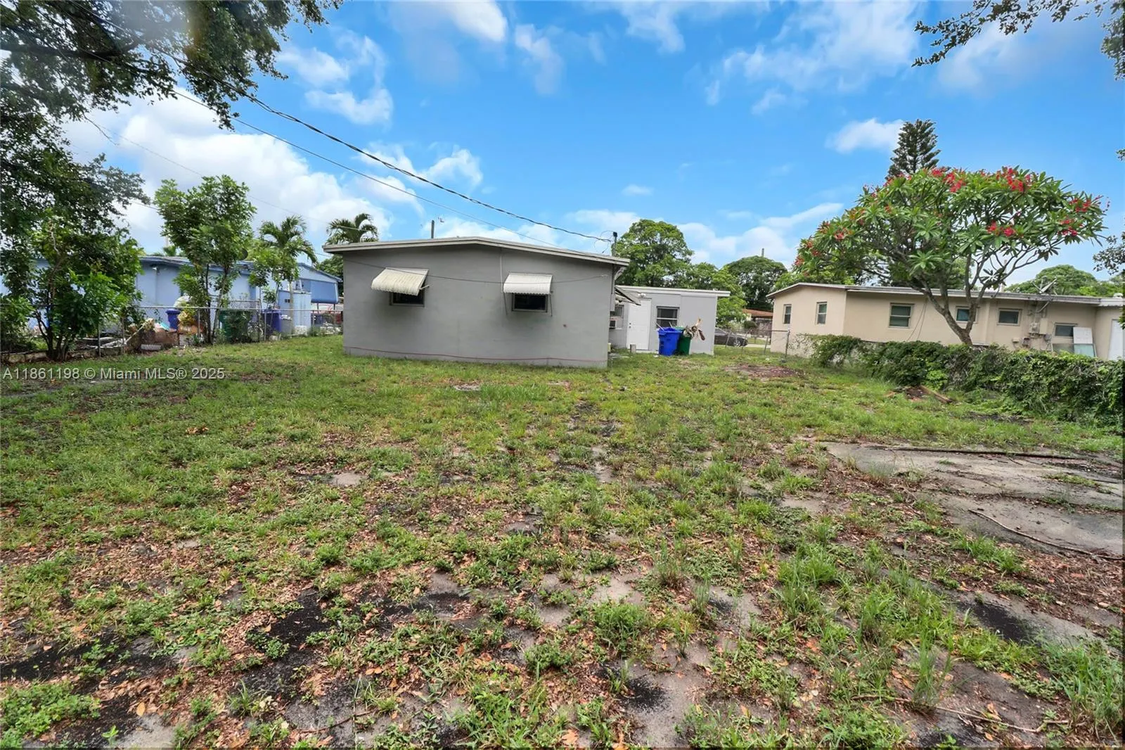 272 NW 30th Ter