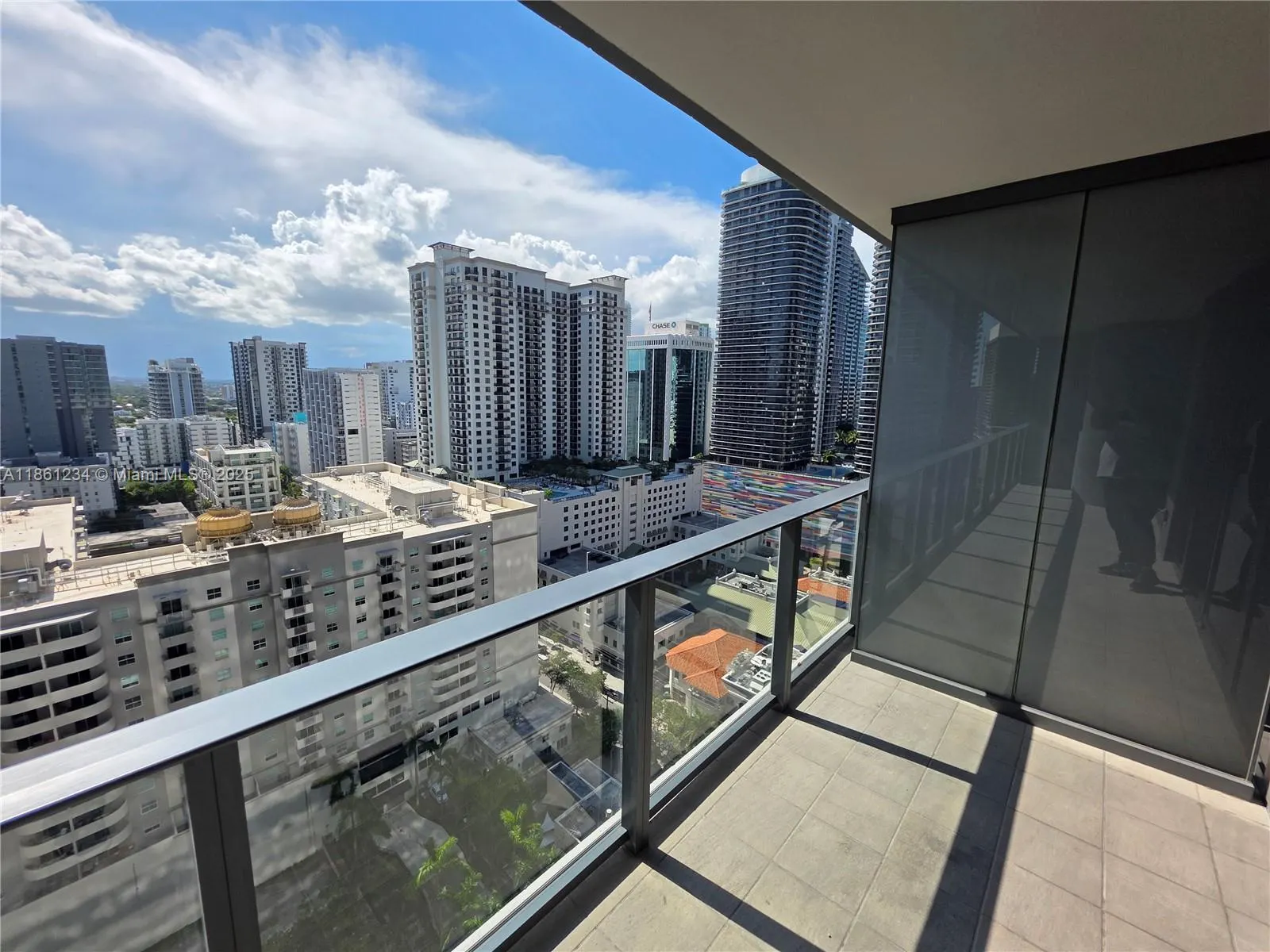 1000 Brickell Plz, #2304