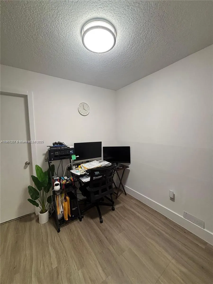 805 N Franklin, #805G