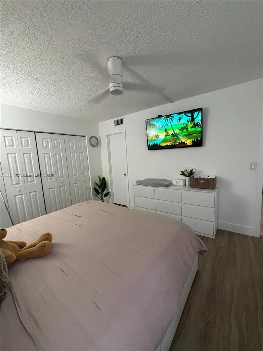 805 N Franklin, #805G