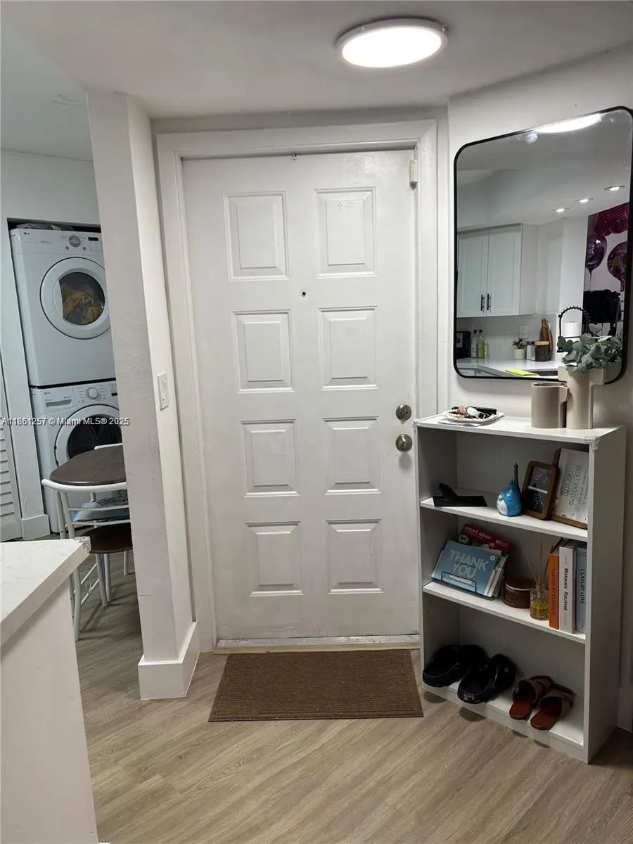 805 N Franklin, #805G