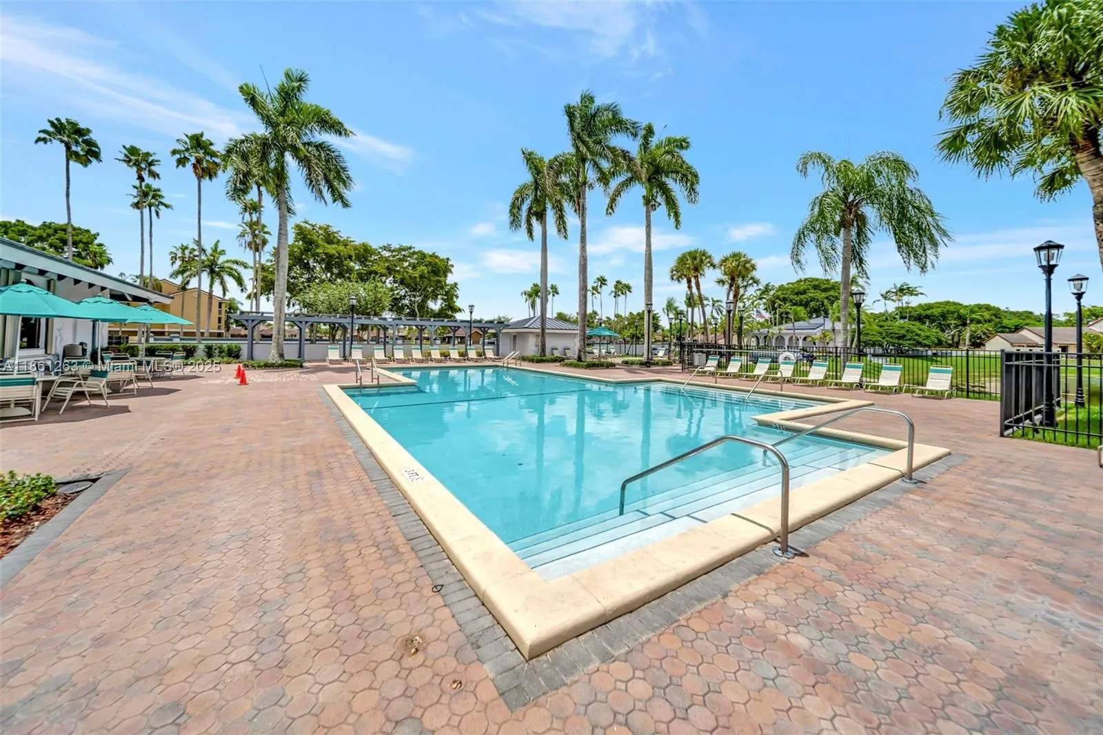 18224 Mediterranean Blvd, #6-17