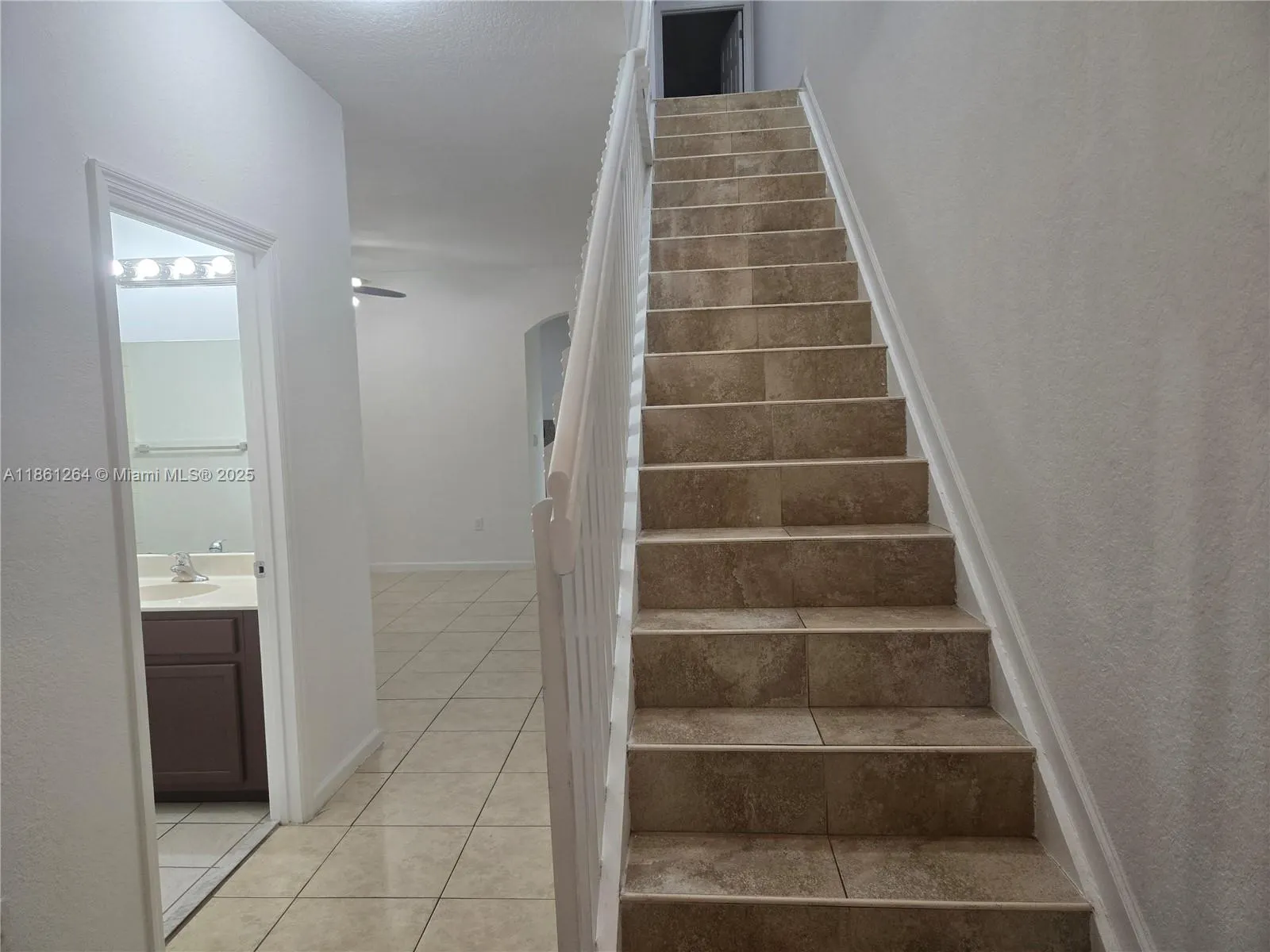 21205 NW 14 PL, #819