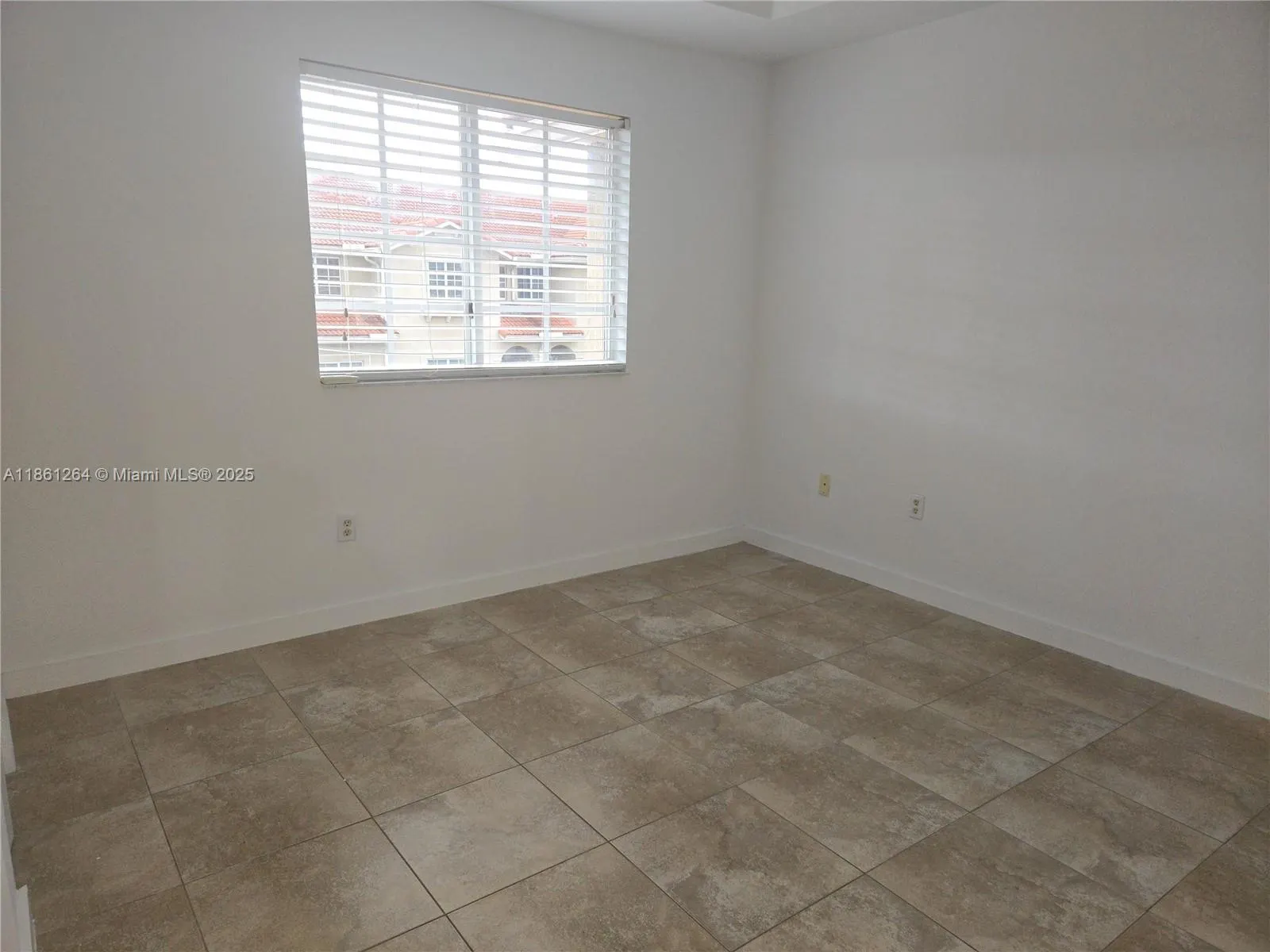 21205 NW 14 PL, #819