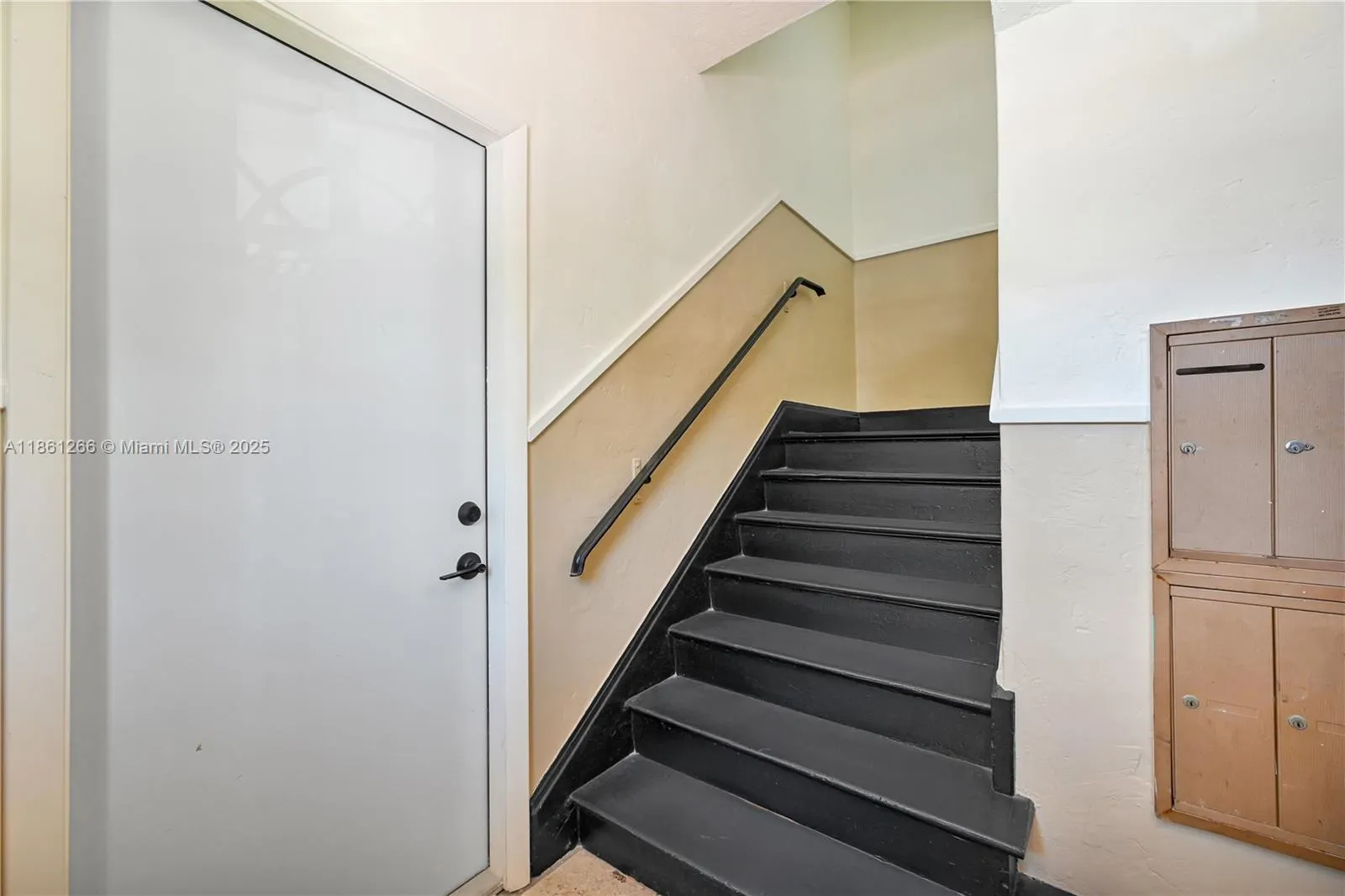 641 10th St, #5