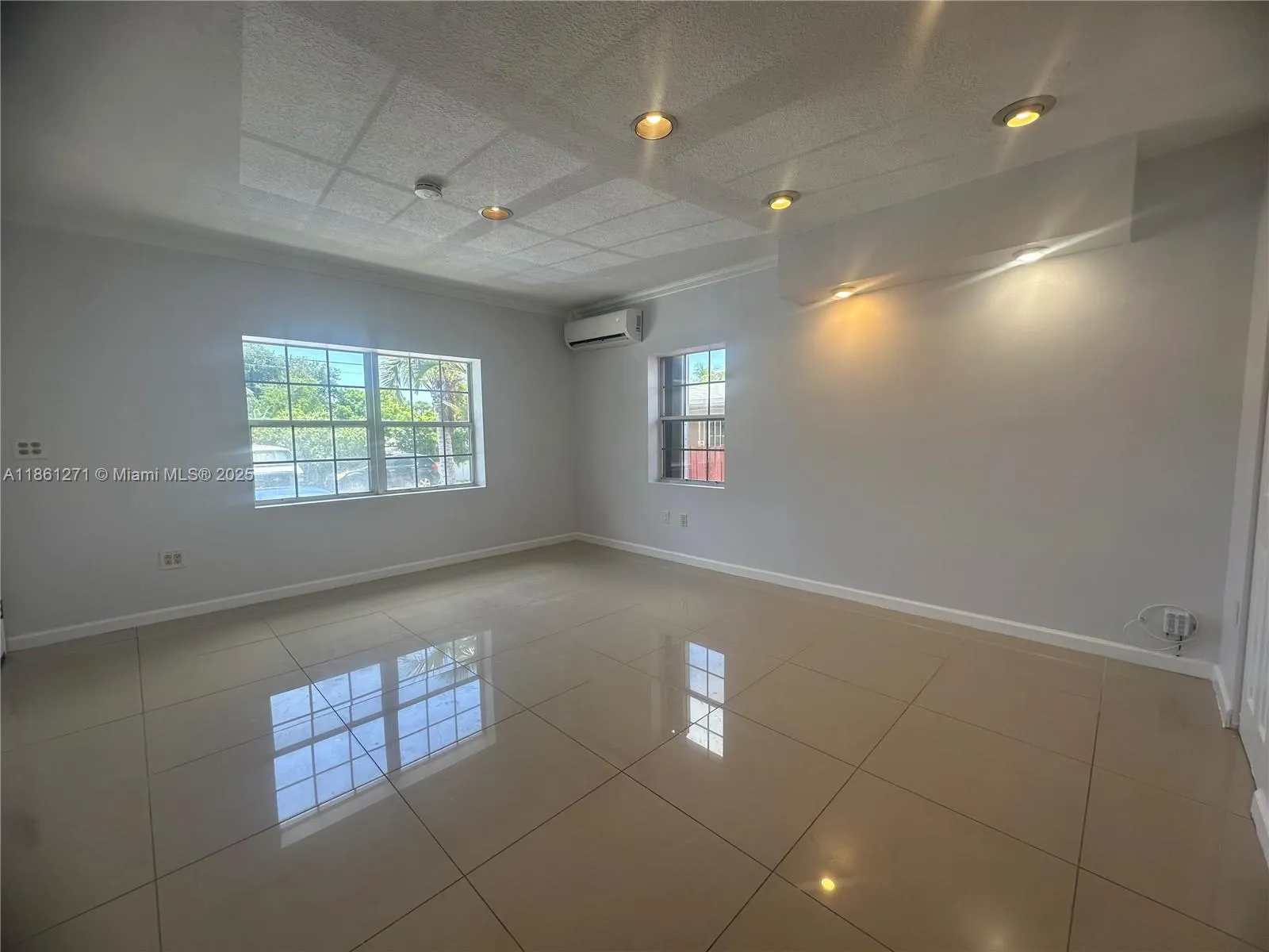 3465 NW 5th St, #Front