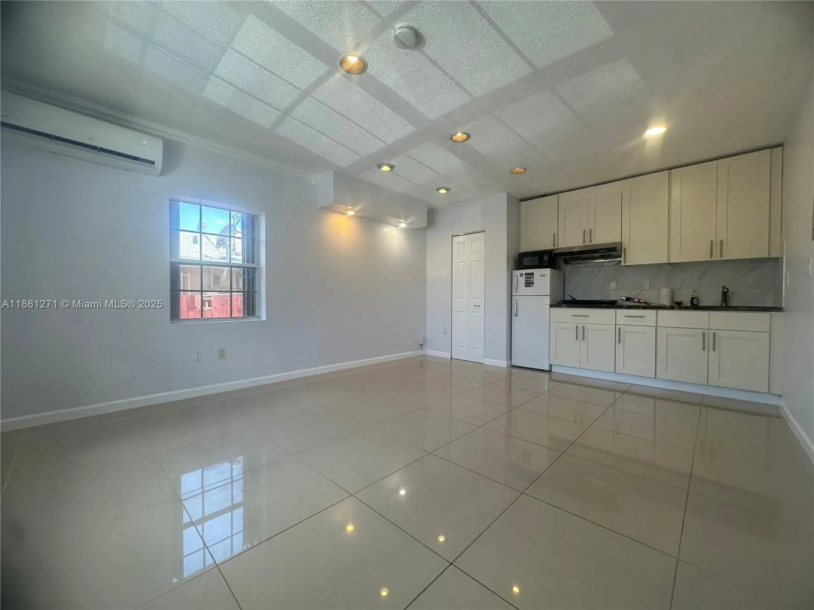 3465 NW 5th St, #Front