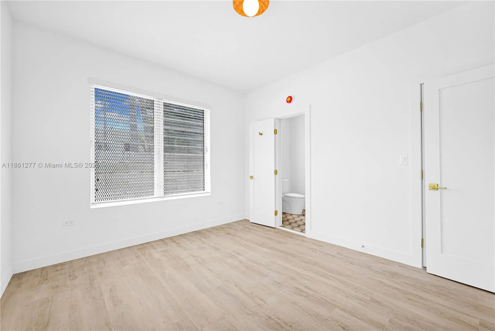 641 10th St, #6