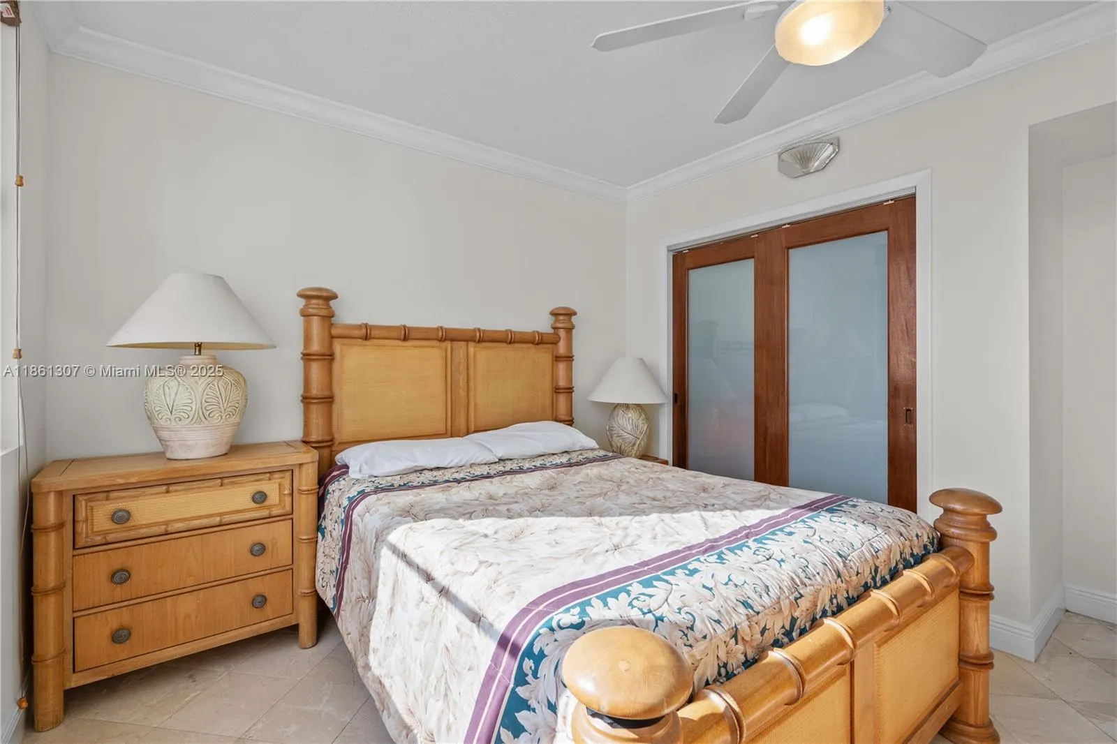 5005 Collins Ave, #615