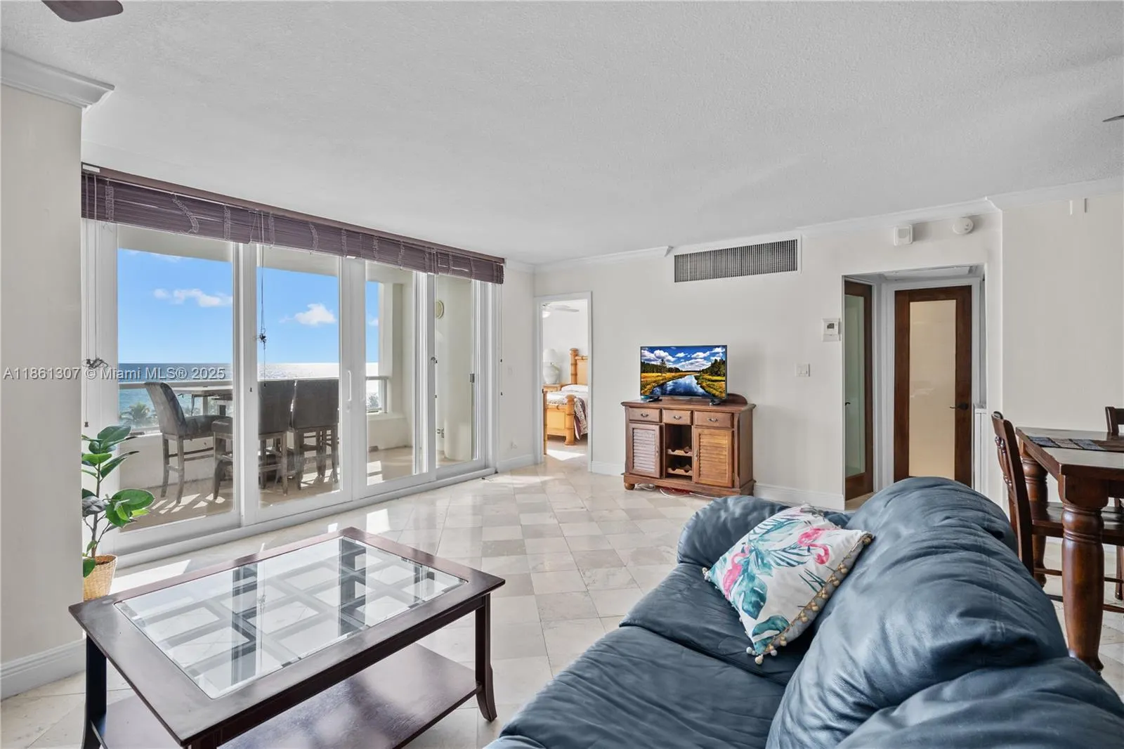 5005 Collins Ave, #615
