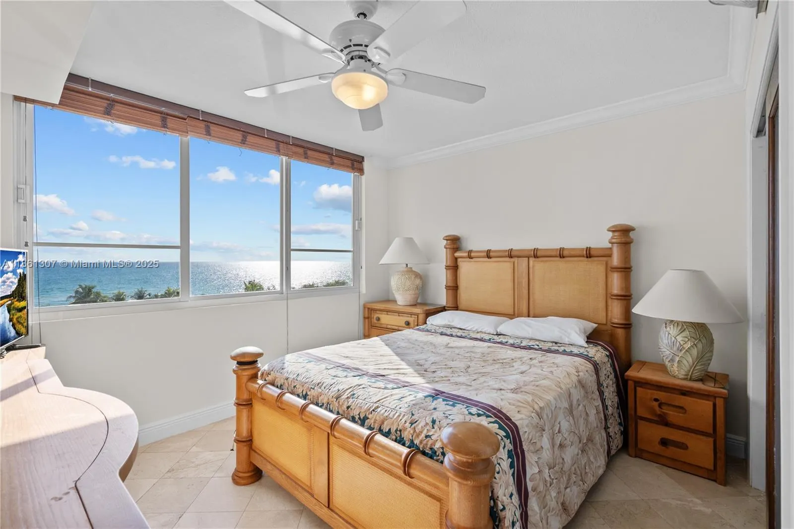 5005 Collins Ave, #615