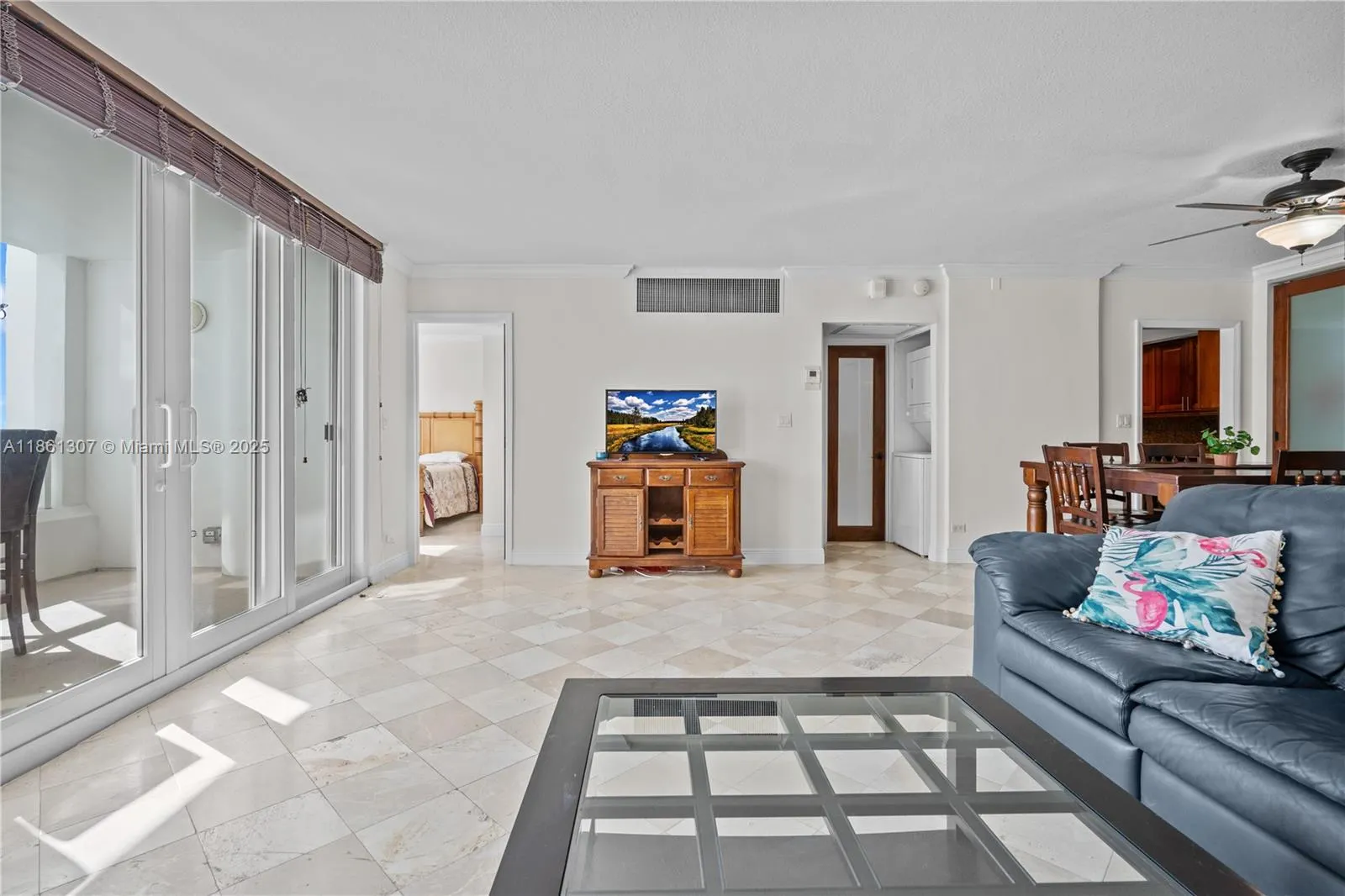5005 Collins Ave, #615