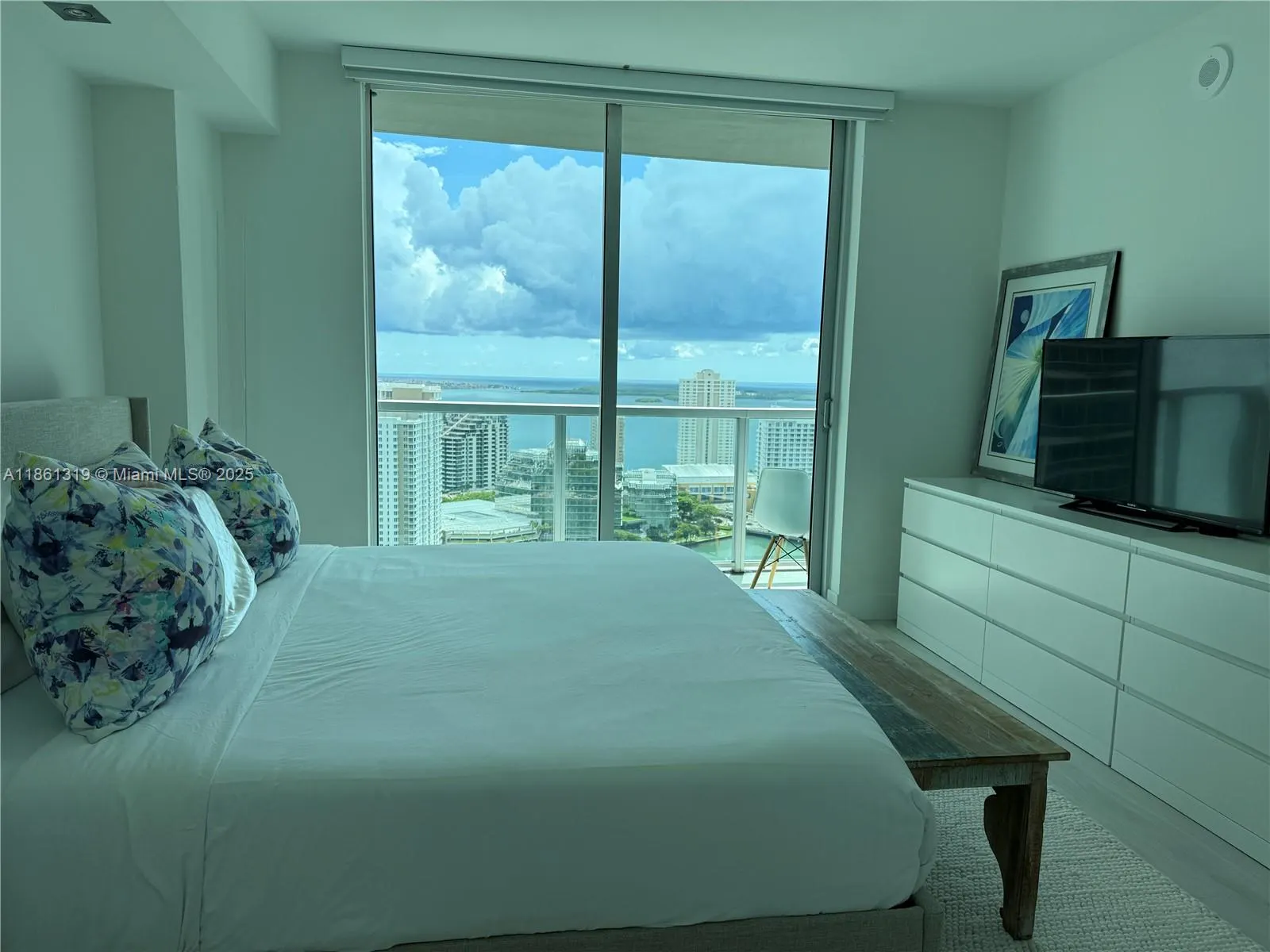 500 Brickell Ave, #3100