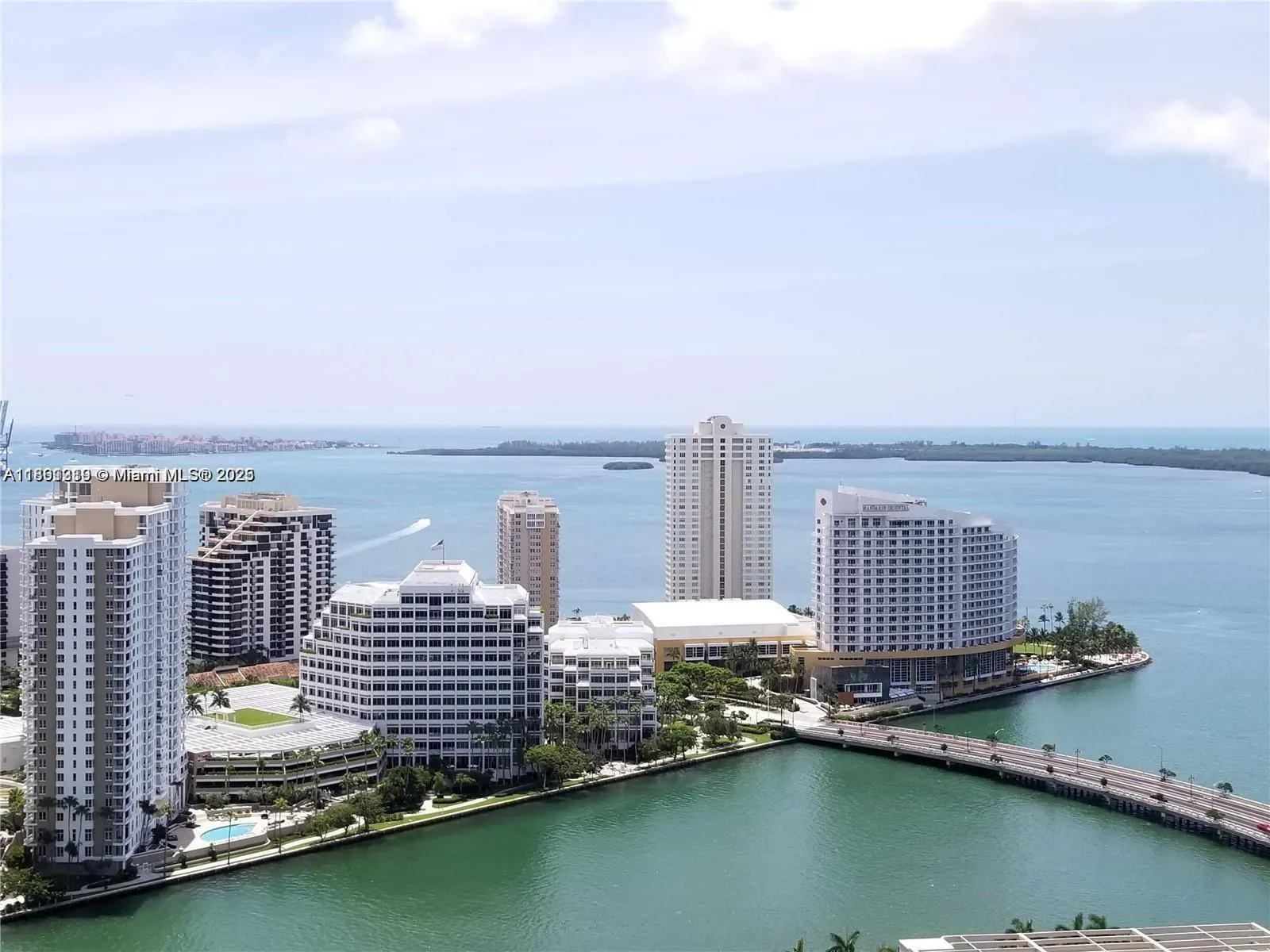 500 Brickell Ave, #3100