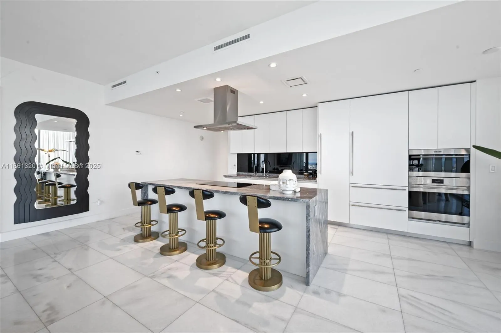 700 NE 26th Ter, #5201