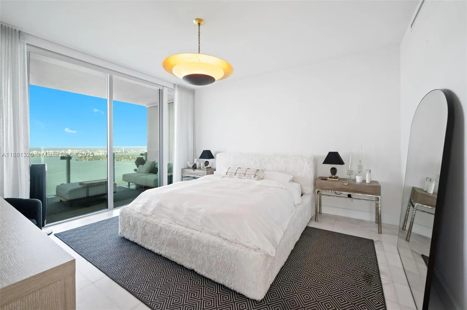 700 NE 26th Ter, #5201
