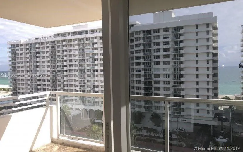 5600 Collins Ave, #11W