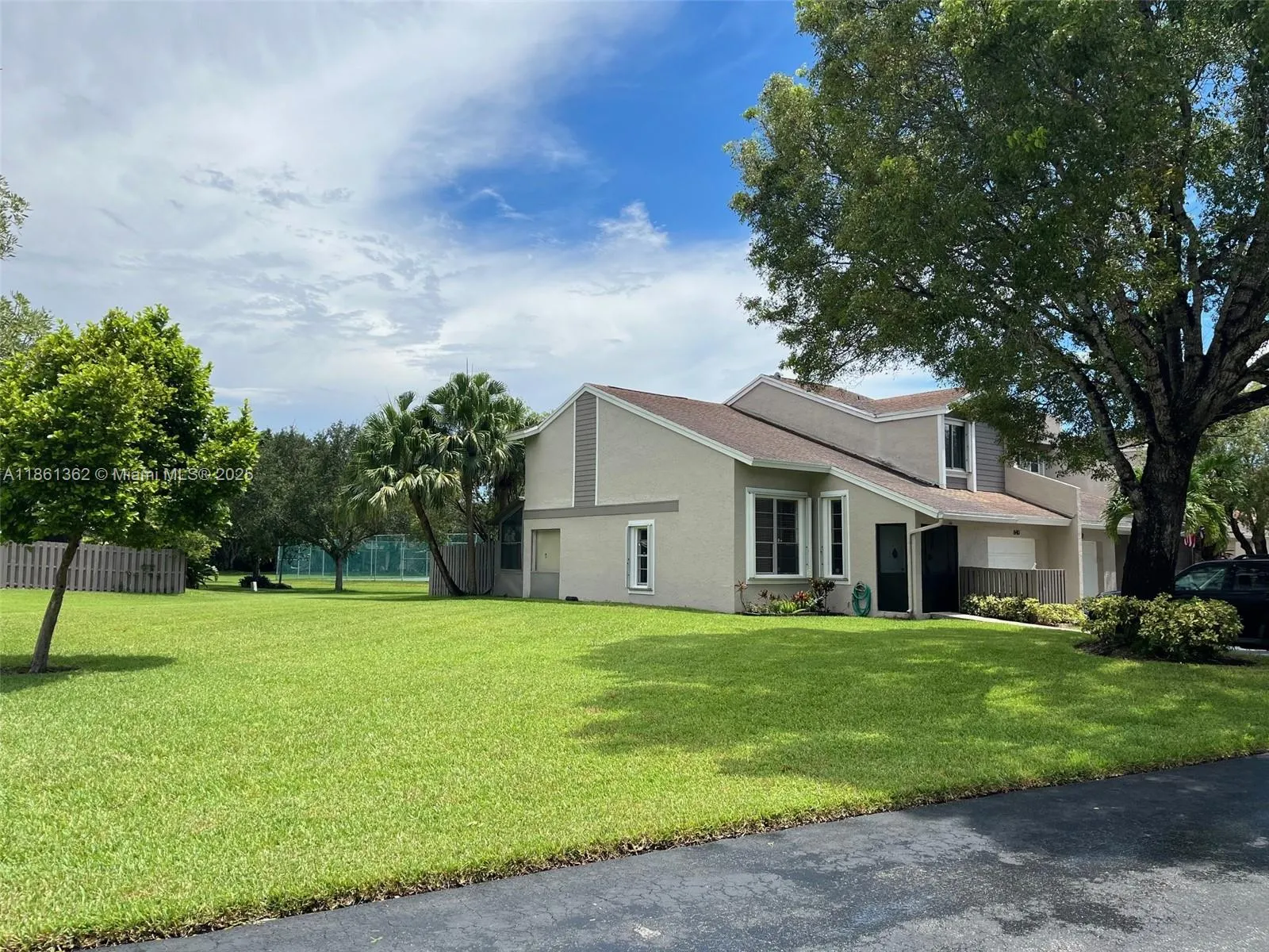 640 Woodgate Ln, #A