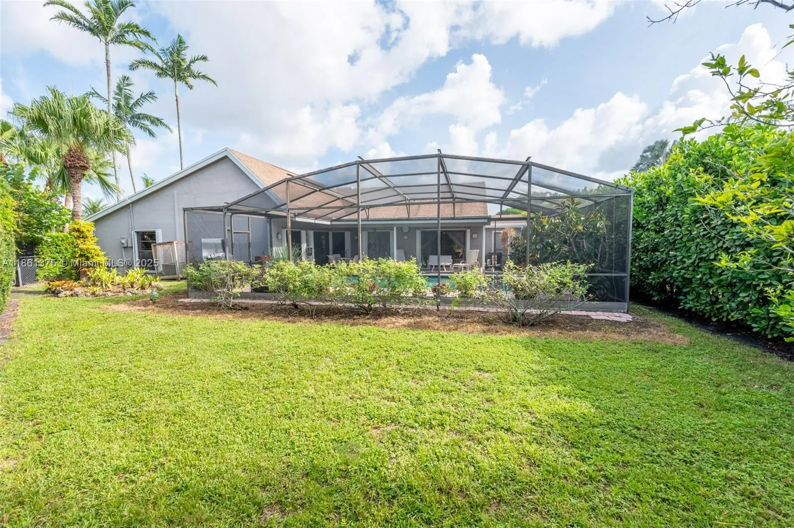 16796 Royal Poinciana Dr