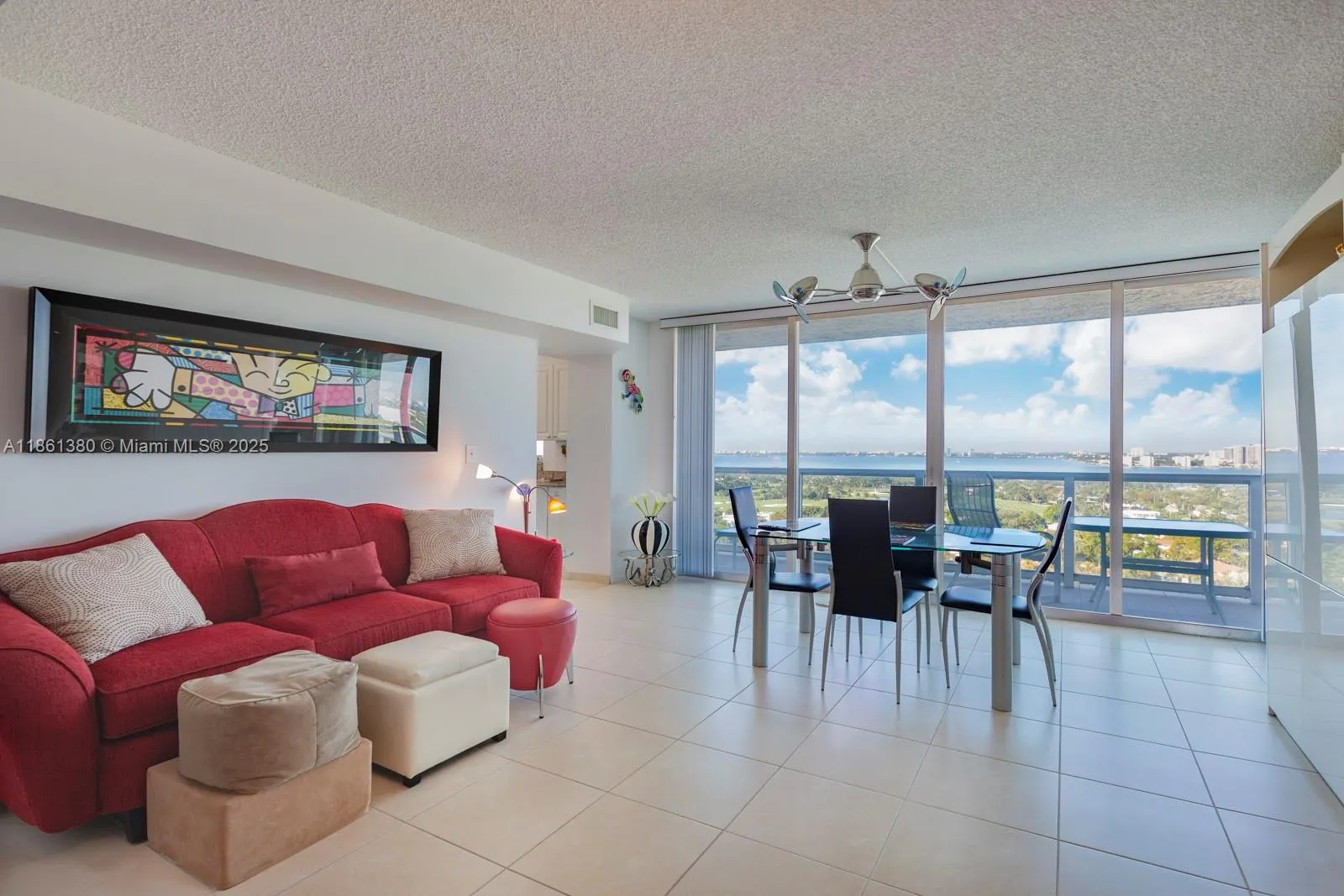 5900 Collins Ave, #2105