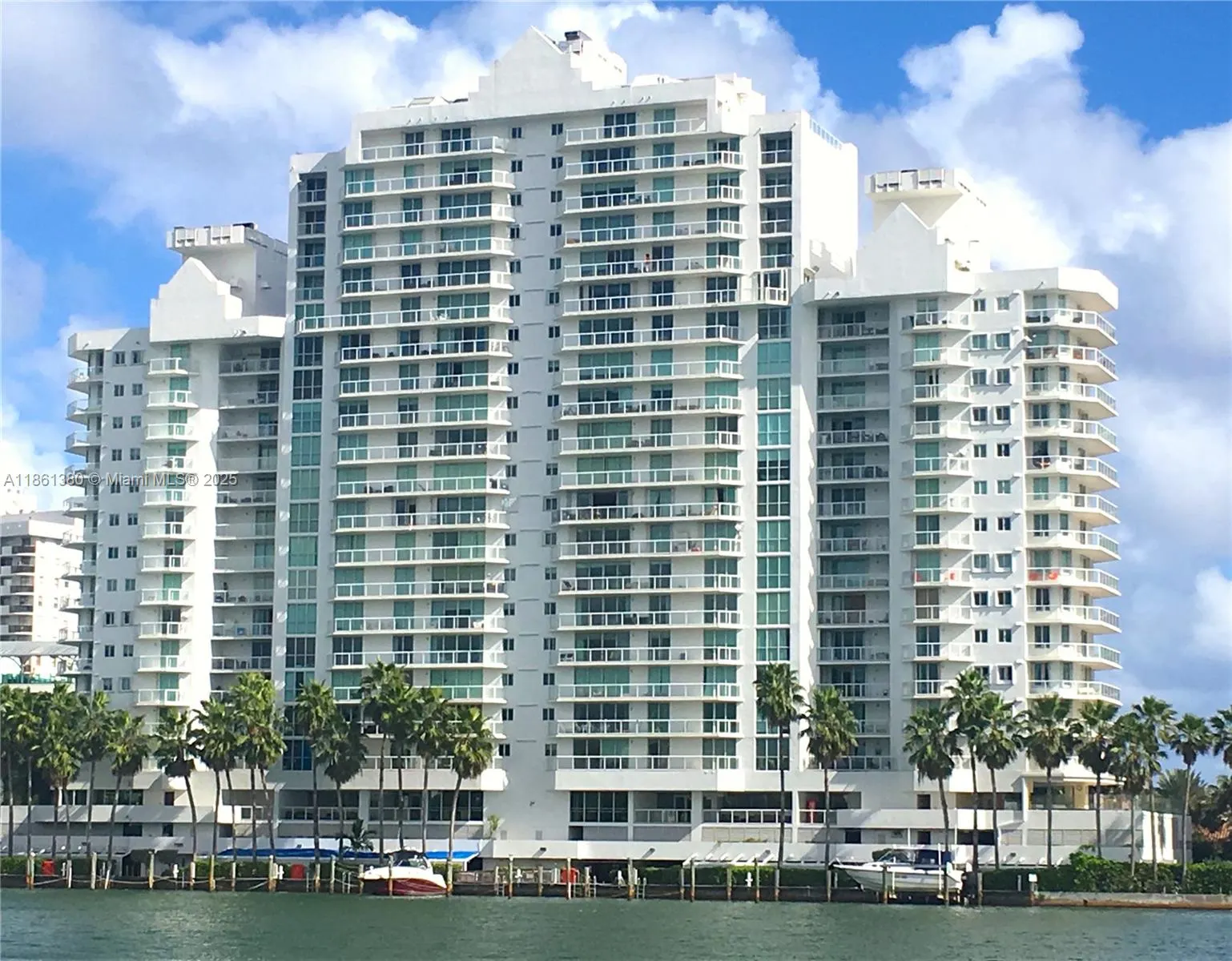5900 Collins Ave, #2105