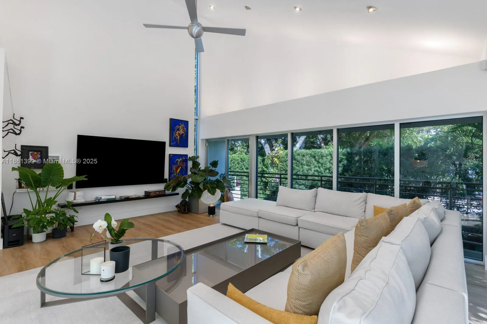 144 N Prospect Dr