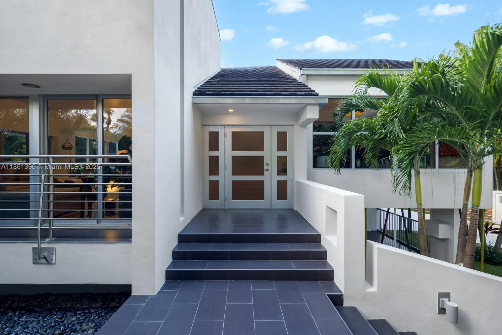 144 N Prospect Dr