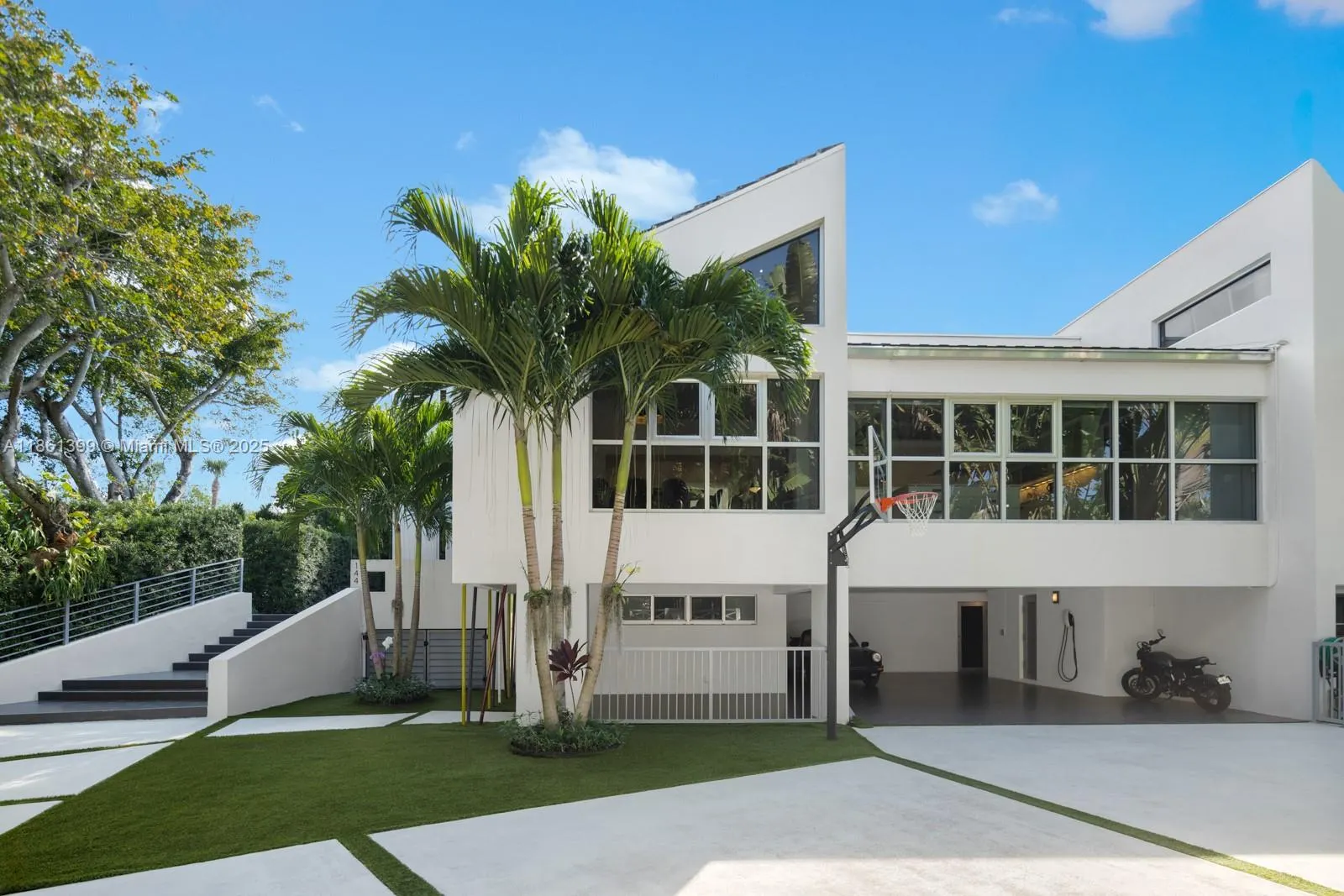 144 N Prospect Dr