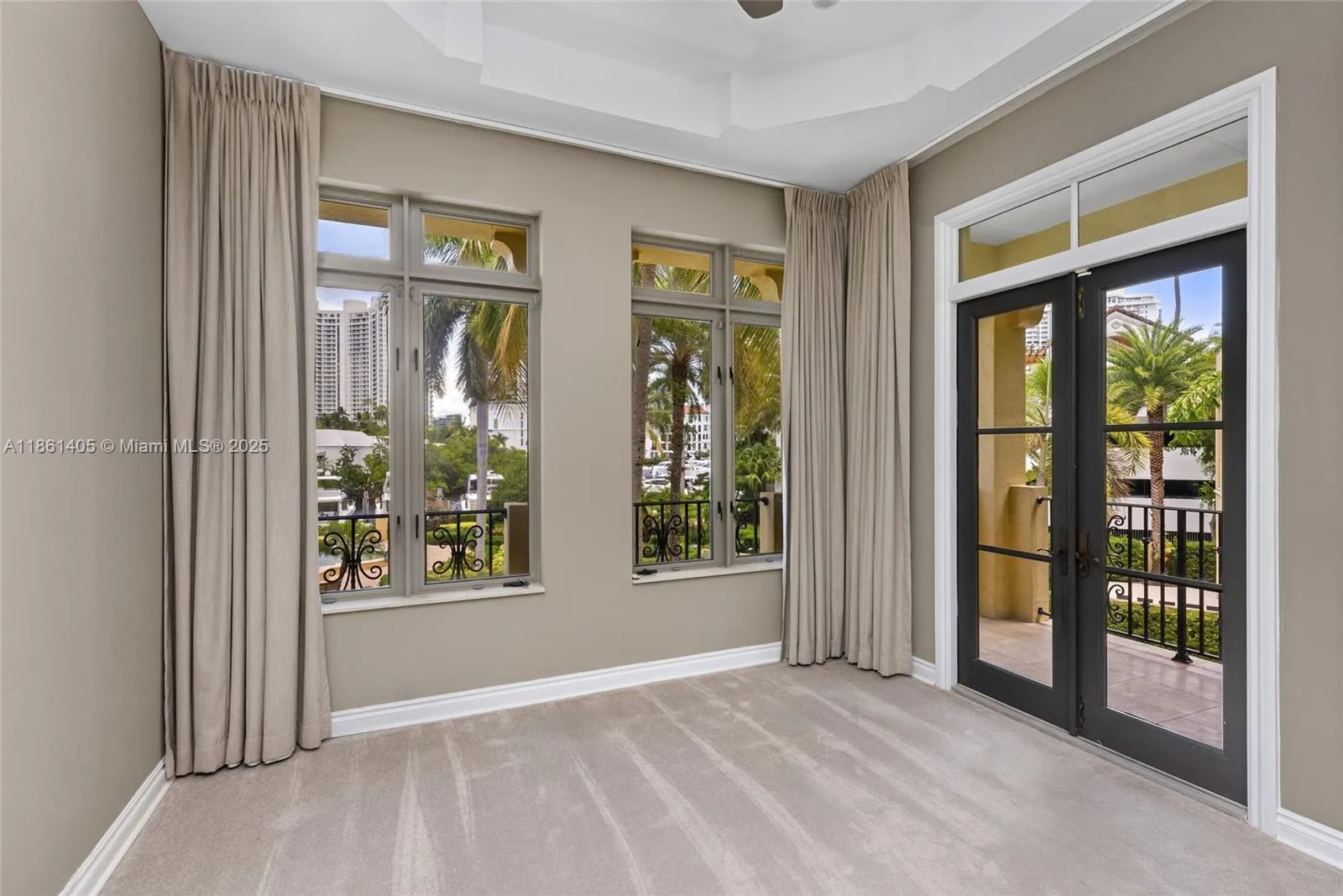 1504 Island Blvd