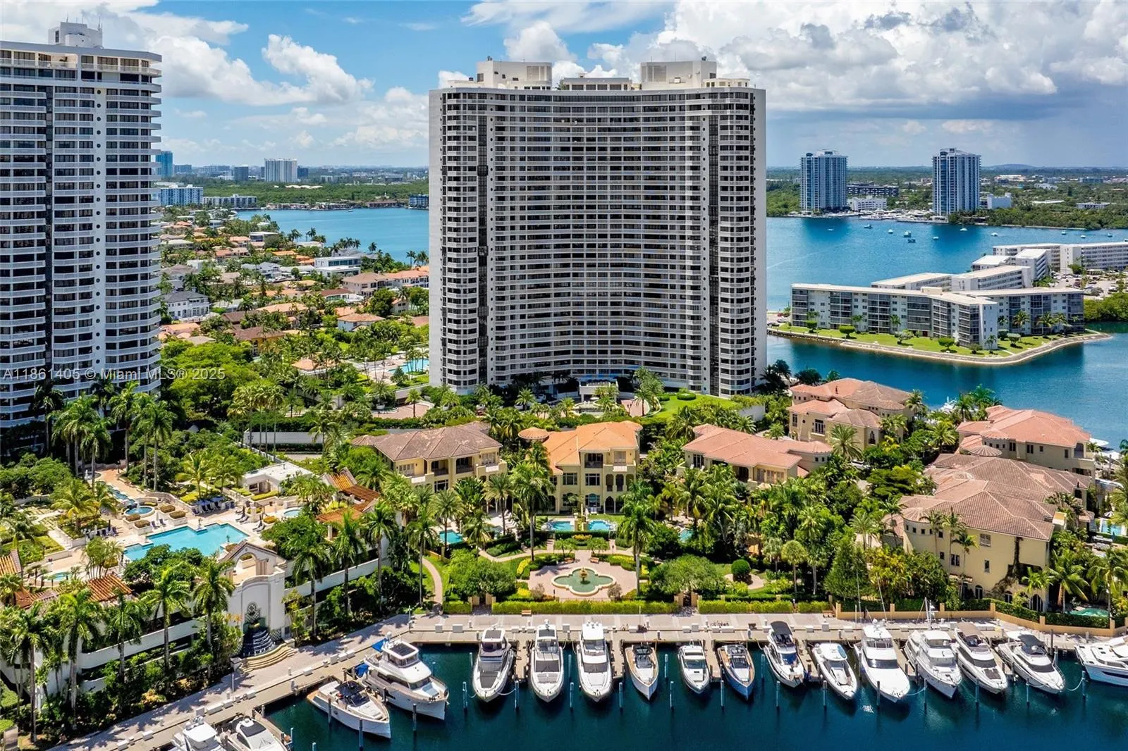 1504 Island Blvd