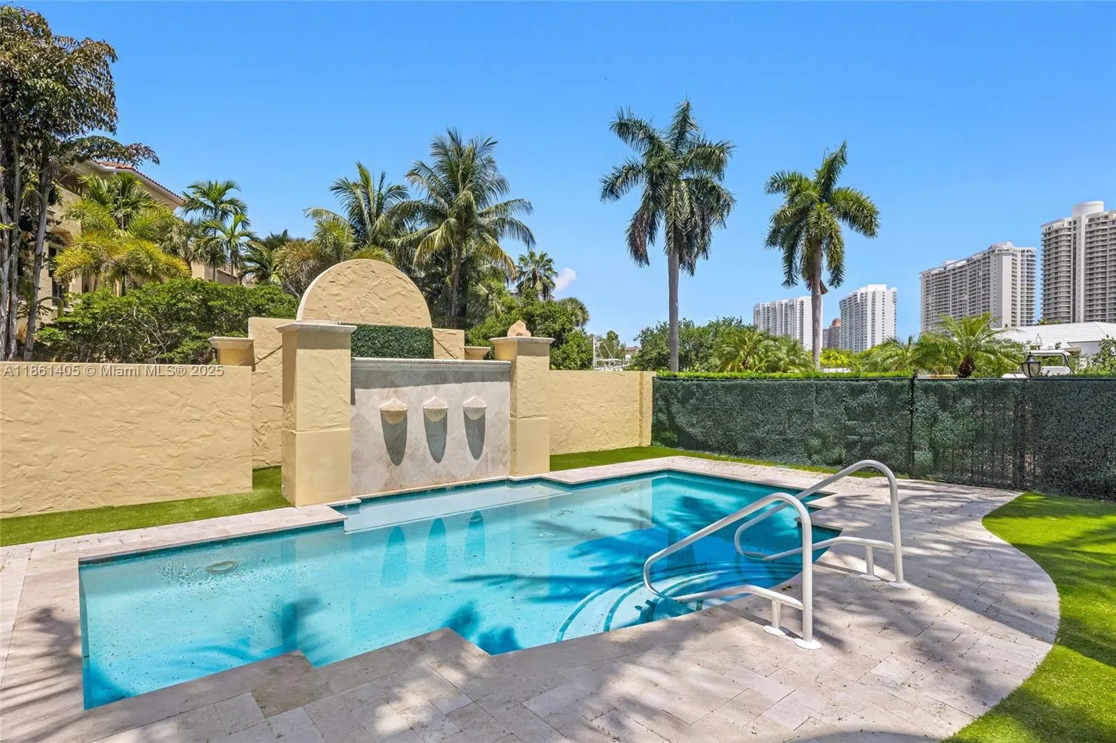 1504 Island Blvd