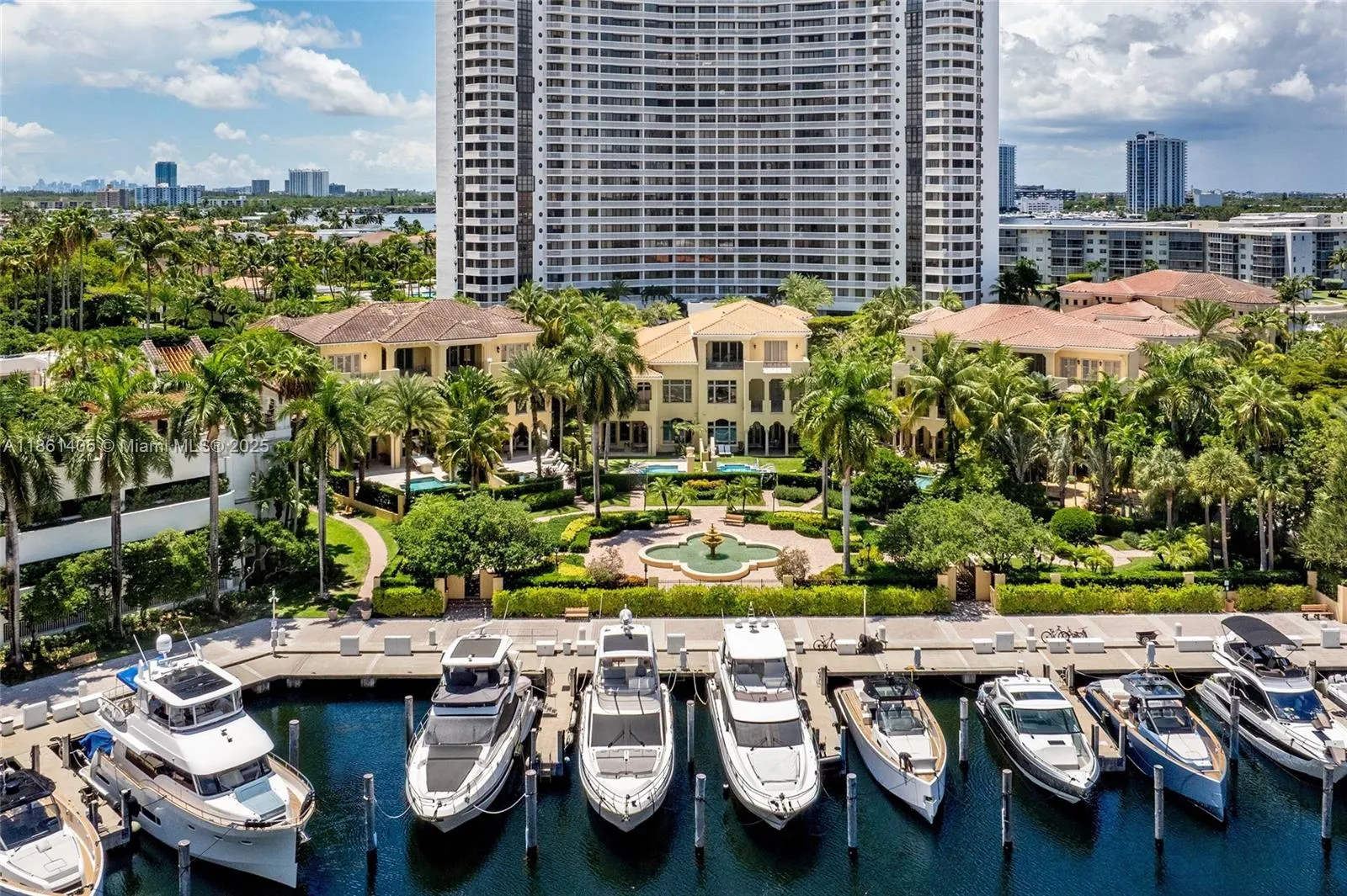 1504 Island Blvd