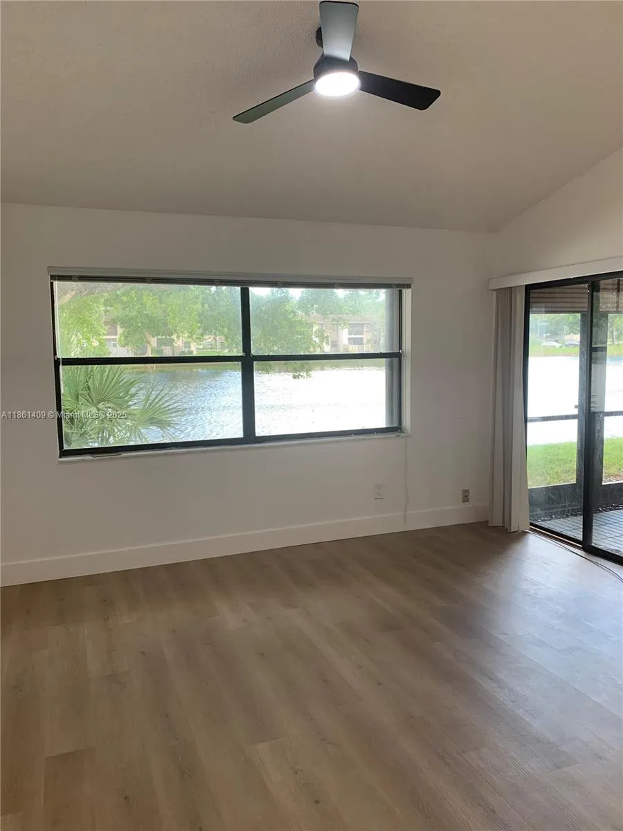 3532 NW 95th Ter, #4T