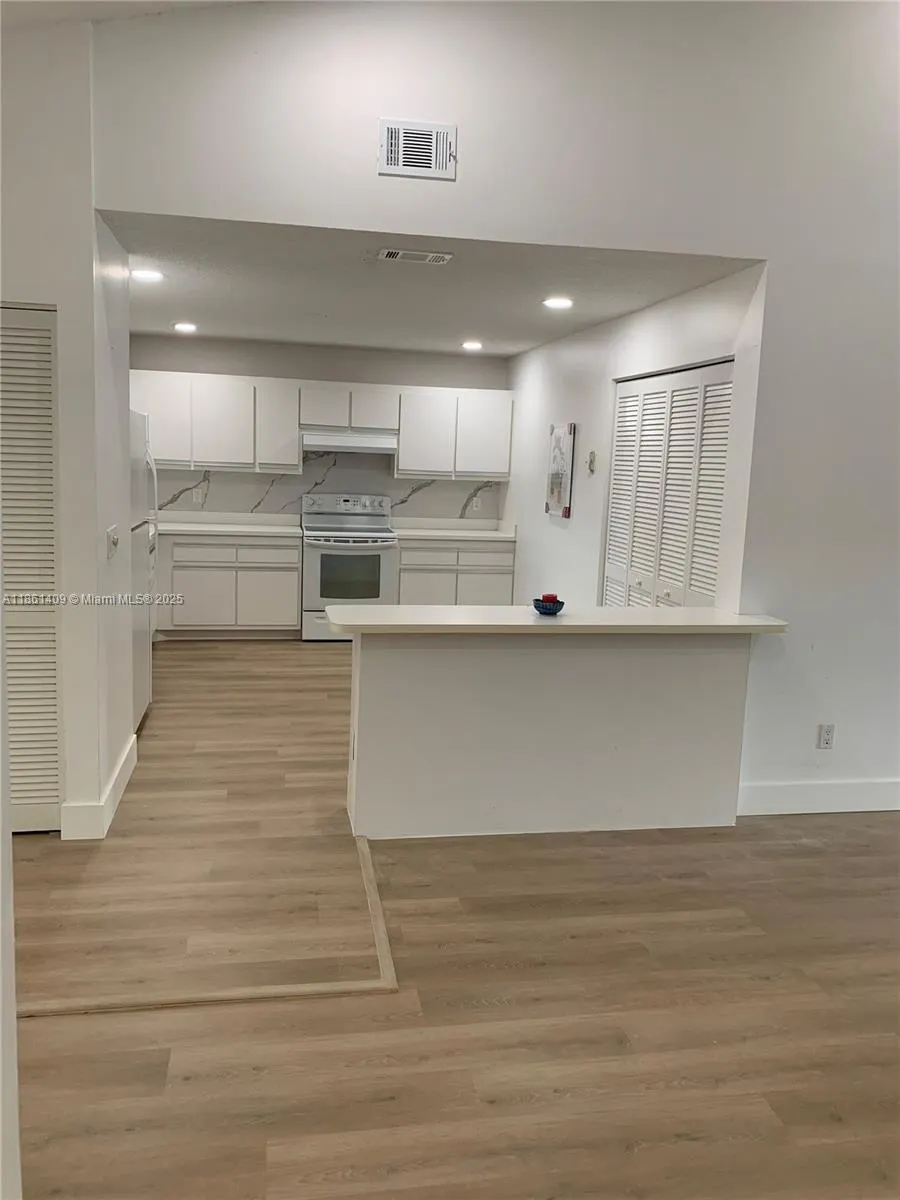 3532 NW 95th Ter, #4T