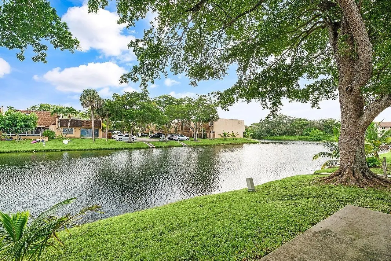 3532 NW 95th Ter, #4T