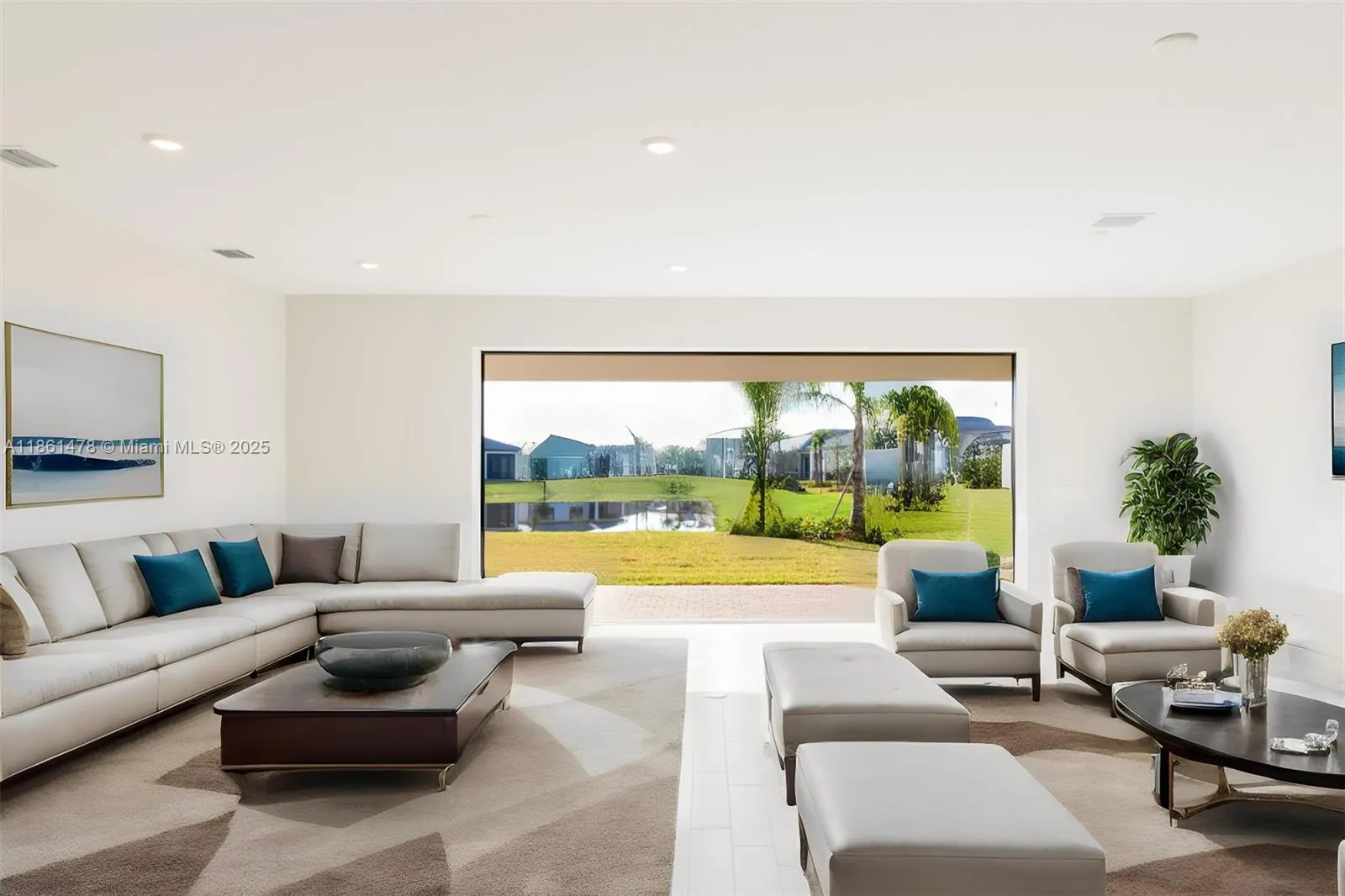 427 SE Vallarta Dr