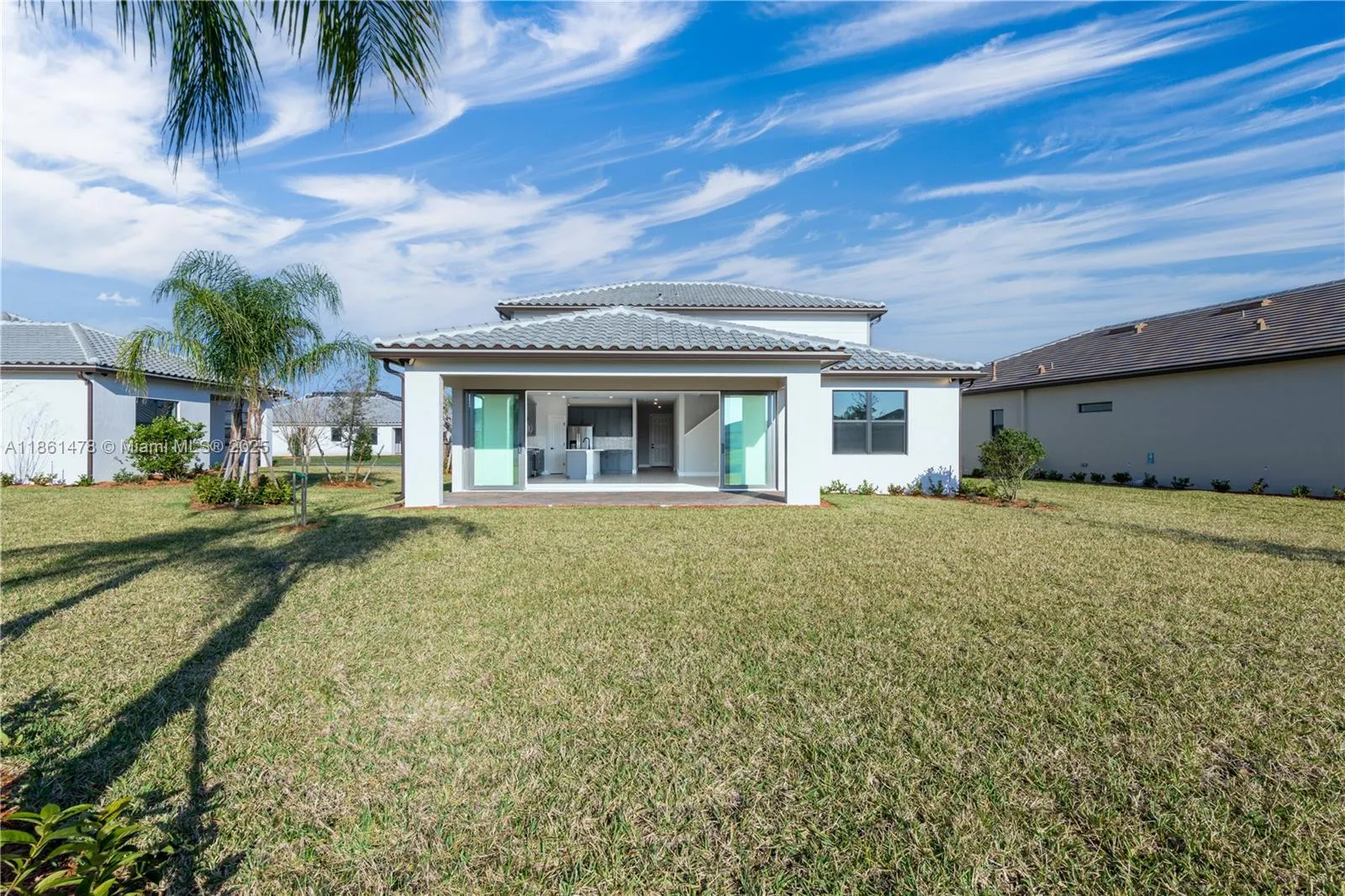 427 SE Vallarta Dr