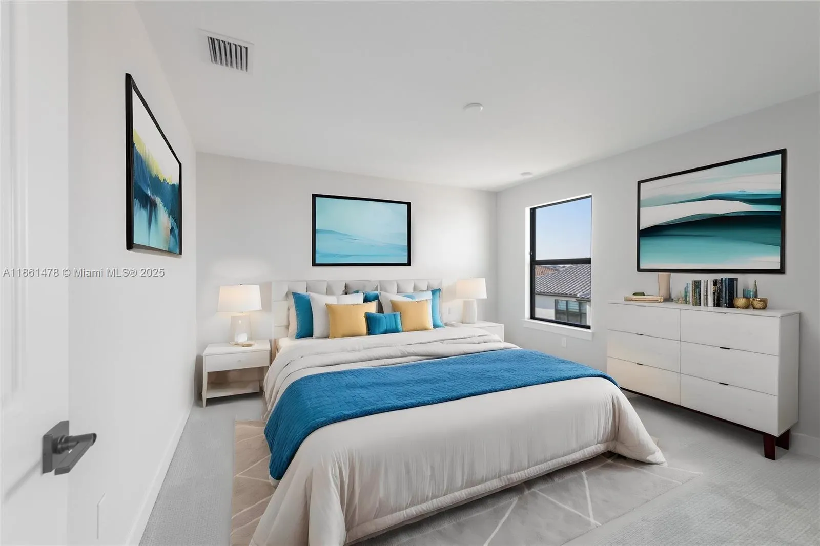 427 SE Vallarta Dr